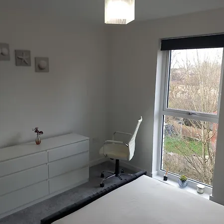 Richfield Lux Apartment Loughton  Room photo